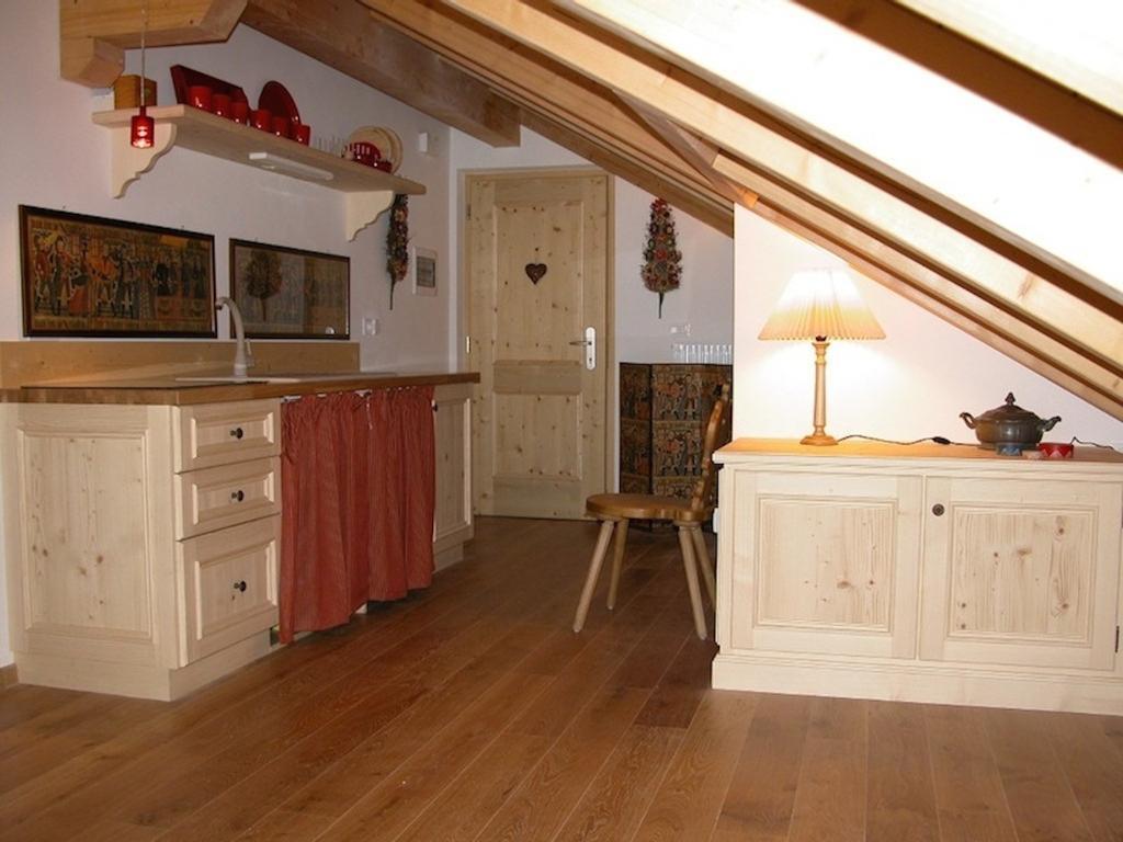 Mansarda Dolomiti Apartment Rasun di Sopra Bilik gambar