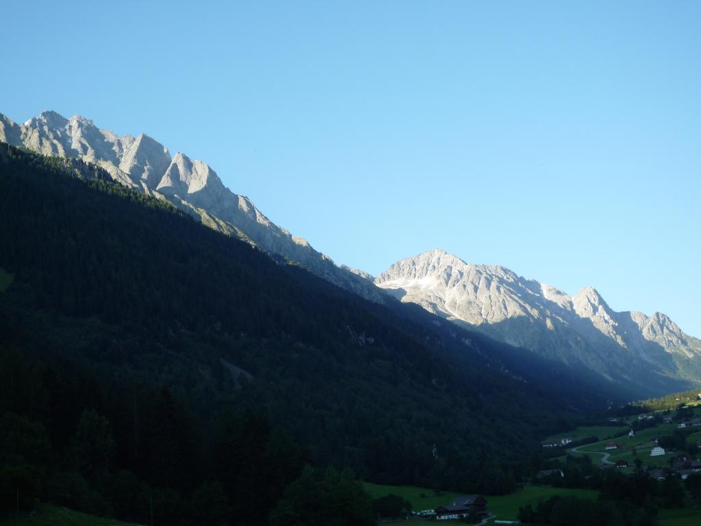 Mansarda Dolomiti Apartment Rasun di Sopra Luaran gambar