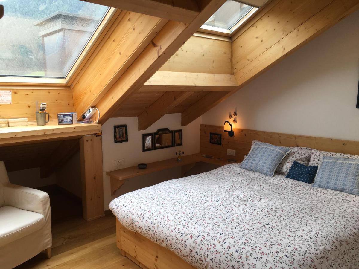 Mansarda Dolomiti Apartment Rasun di Sopra Luaran gambar