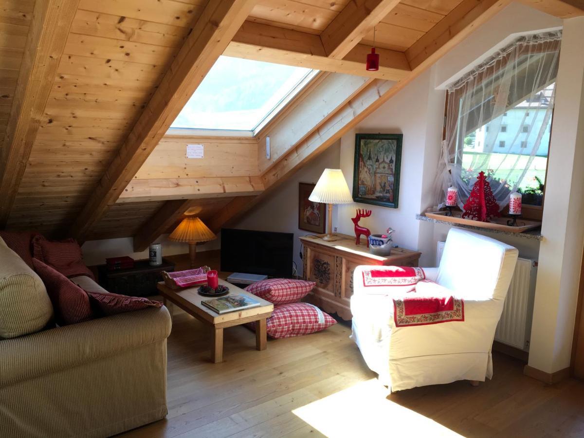 Mansarda Dolomiti Apartment Rasun di Sopra Luaran gambar