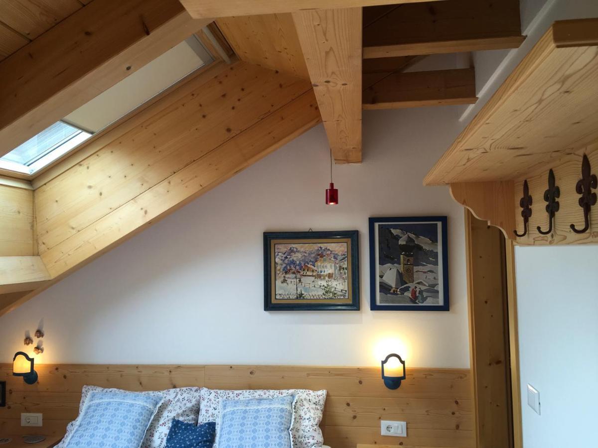 Mansarda Dolomiti Apartment Rasun di Sopra Luaran gambar